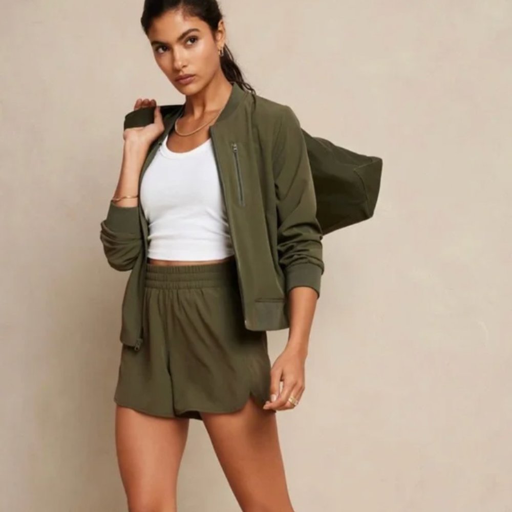 Banana Republic Bomber Jacket - Khaki Green Sz. Large - NWT